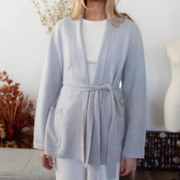 Marea Eliza Cashmere Wrap - Grey S/M - Picture 1 of 4